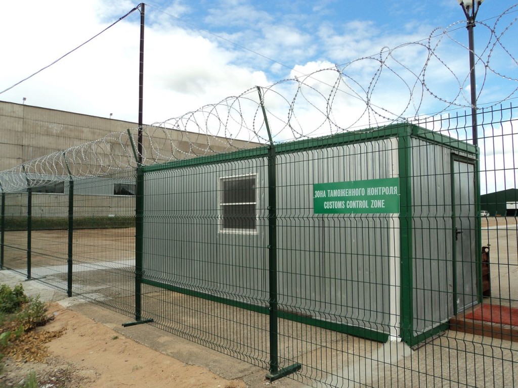 Ряд новейших средств досмотровой и специальной техники для складов временного хранения (СВХ)