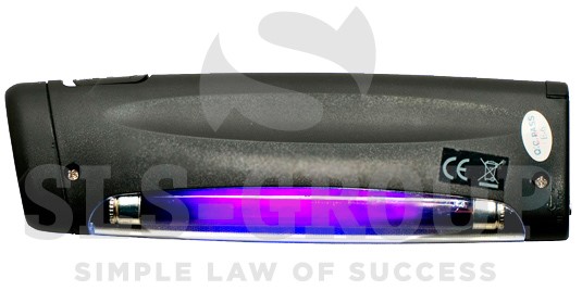 Портативный ультрафиолетовый фонарь «УФ-365»